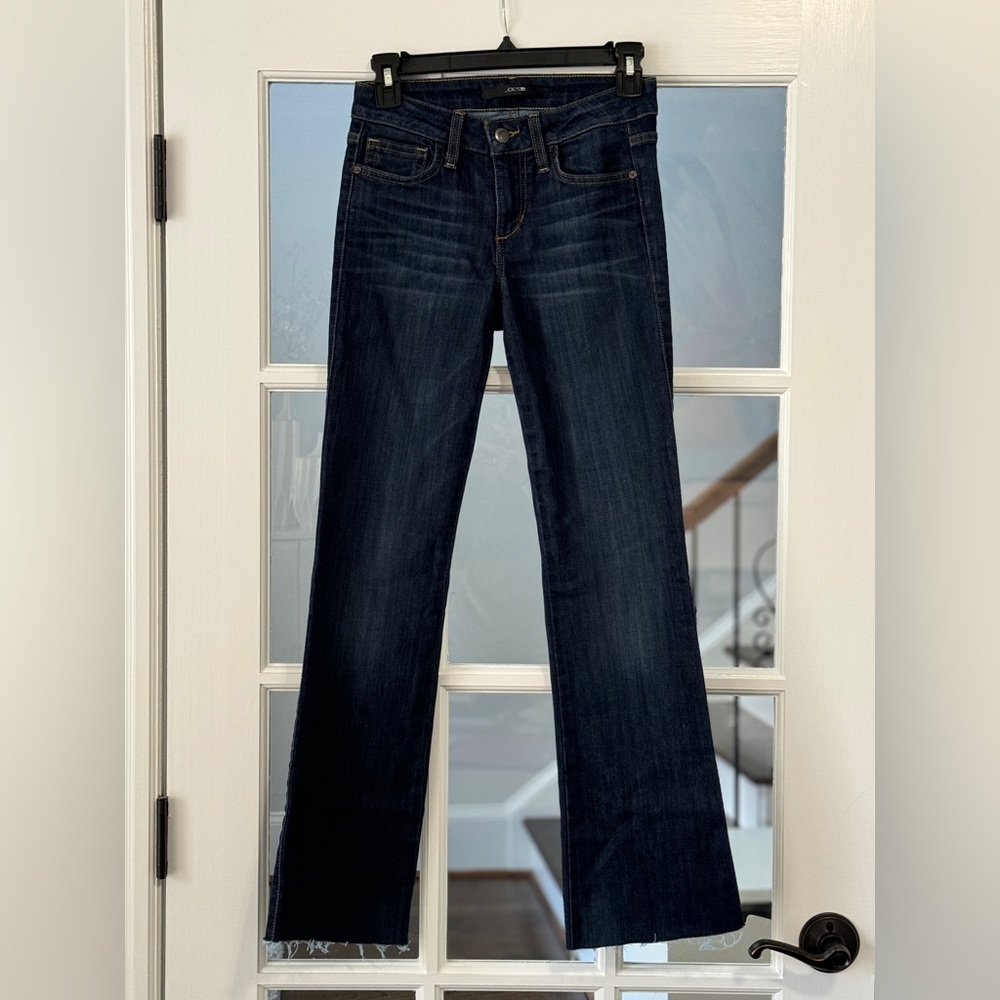 Joe’s Jeans size 25. Flare cut.